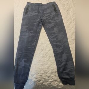 Boys Camo sweatpants
